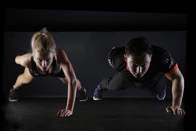 Crossfit jakie ćwiczenia wybrać, aby uniknąć kontuzji i osiągnąć wyniki Crossfit jakie ćwiczenia wybrać, aby uniknąć kontuzji i osiągnąć wyniki