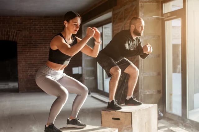 Ile kalorii spala się podczas CrossFit? Sprawdź efekty treningu Ile kalorii spala się podczas CrossFit? Sprawdź efekty treningu