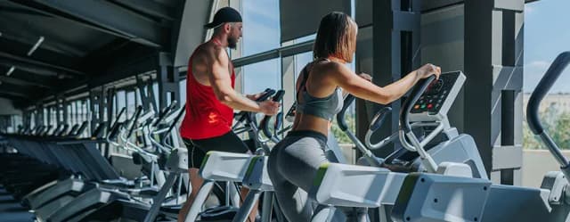 Co to jest trening cardio? Odkryj jego korzyści i rodzaje ćwiczeń Co to jest trening cardio? Odkryj jego korzyści i rodzaje ćwiczeń