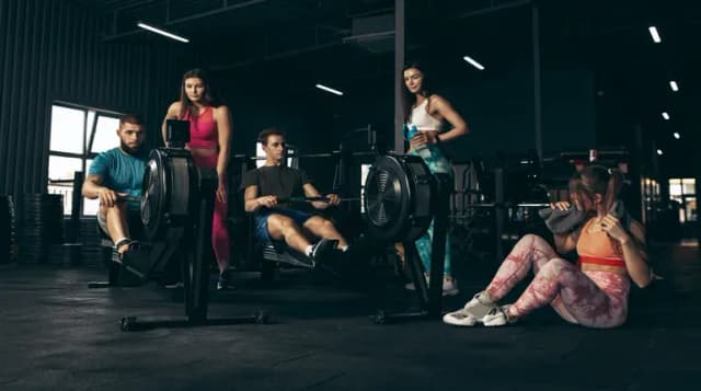 CrossFit - co to znaczy i jak może zmienić Twoje życie CrossFit - co to znaczy i jak może zmienić Twoje życie
