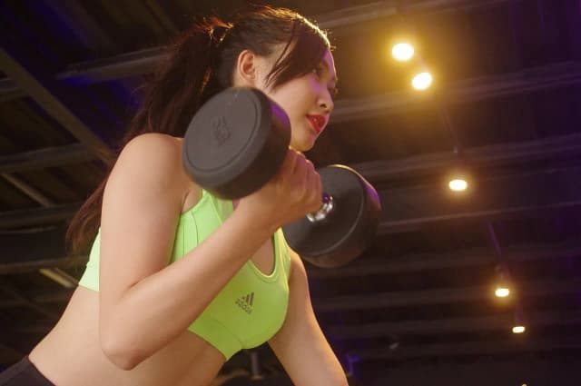 Crossfit czy warto? Odkryj korzyści i obawy przed rozpoczęciem Crossfit czy warto? Odkryj korzyści i obawy przed rozpoczęciem